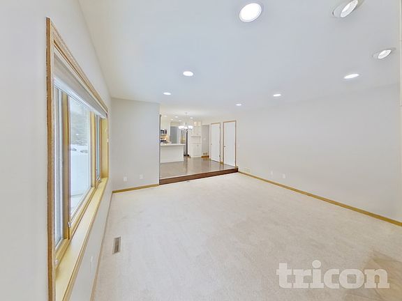 2nd image of 2303 Leyland Cir