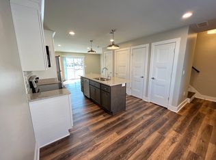 92 Saint James Ct, Frankfort, KY 40601