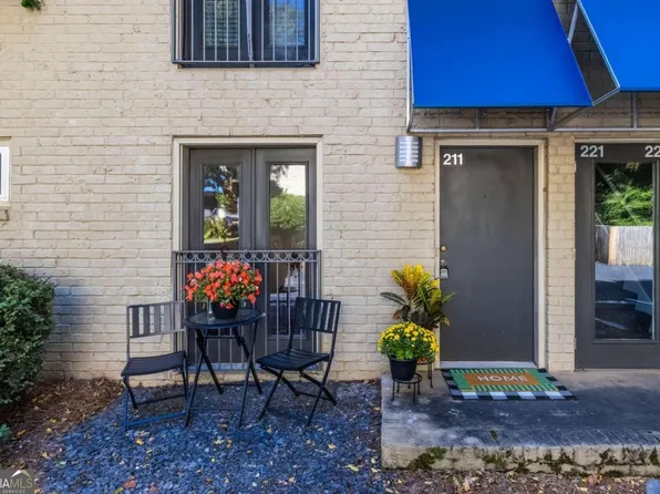 2023 Oakview Rd Unit 211, Atlanta, GA 30317