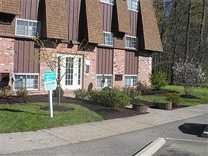 2nd image of 4745 Oberlin Ave
