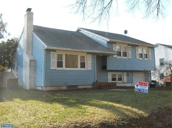 890 Woodlane Rd, Mount Holly, NJ 08060