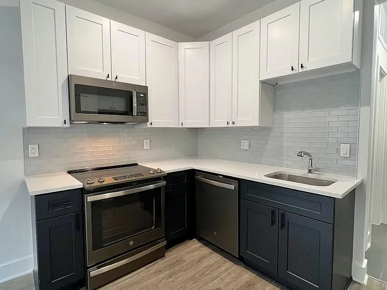 2210 Pearl St #202 — Photo 4