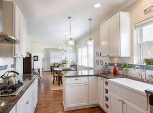 665 S Corona St, Denver, CO 80209