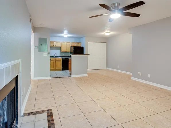415 Lakepointe Dr Unit 202, Altamonte Springs, FL 32701