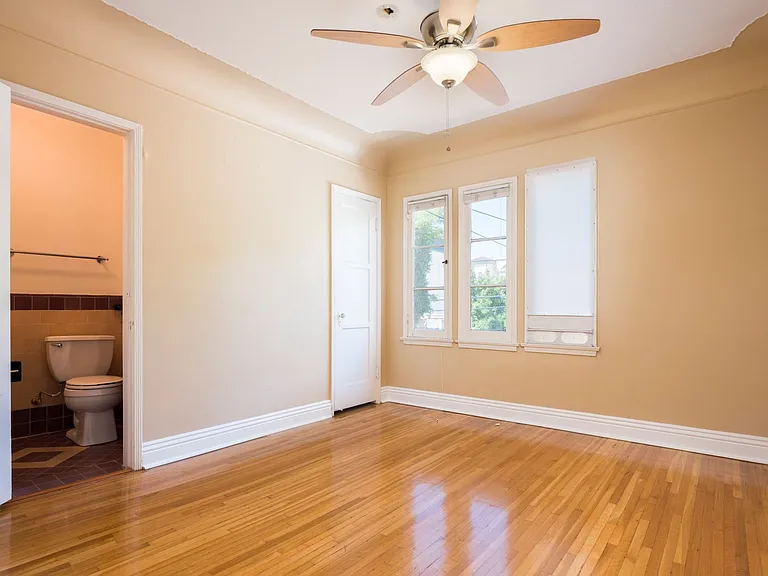 223 S Gale Dr — Photo 11