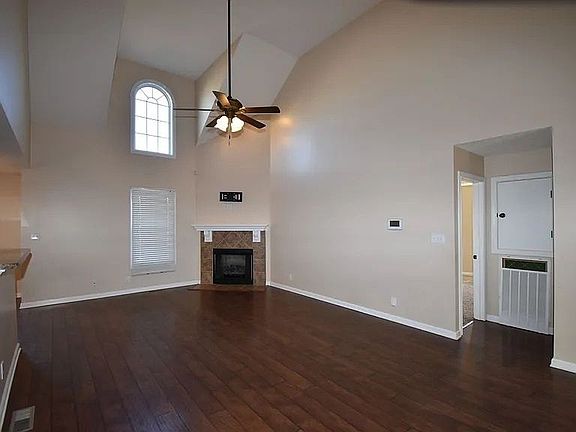 3rd image of 621 Fennec Way