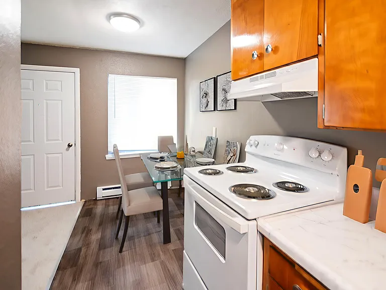 506 1st Ave E #506 — Photo 3