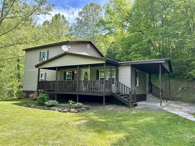 17951 Route 152, Genoa, WV, 25517