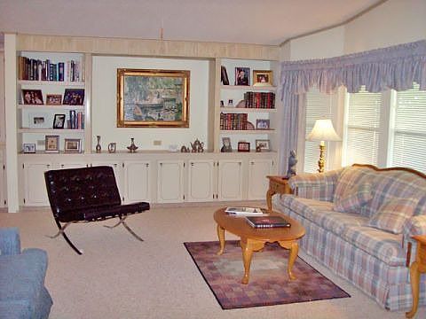 2nd image of 101 Sea Fern Dr