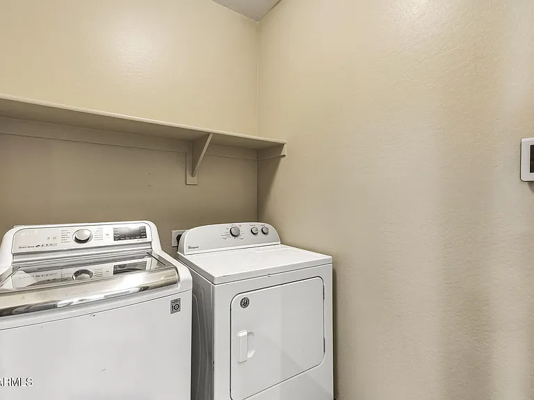 7422 S 28th Pl — Photo 14