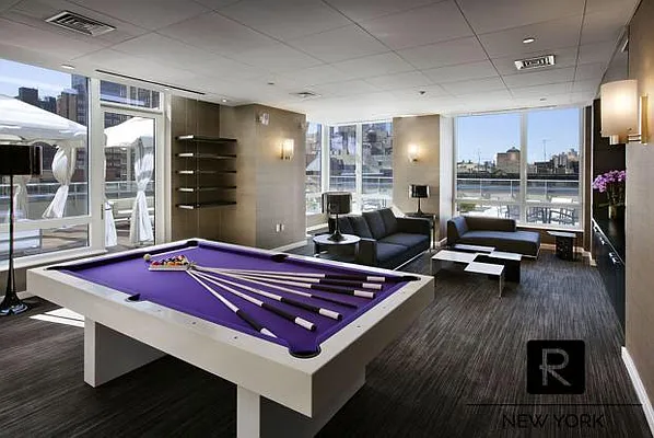 Sold by R New York | media 16
