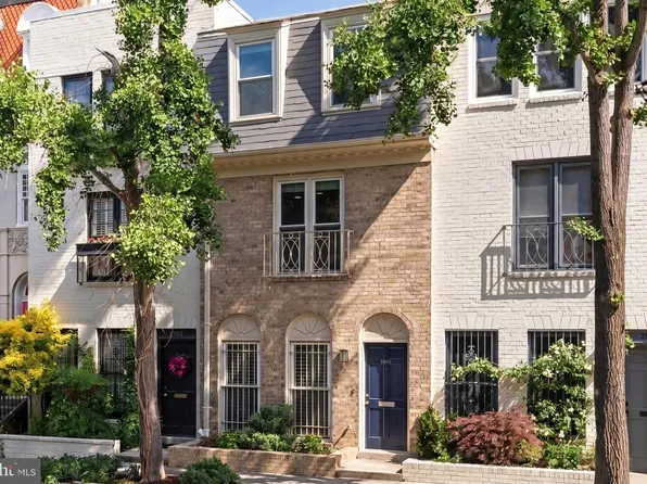 2011 Hillyer Pl NW, Washington, DC 20009