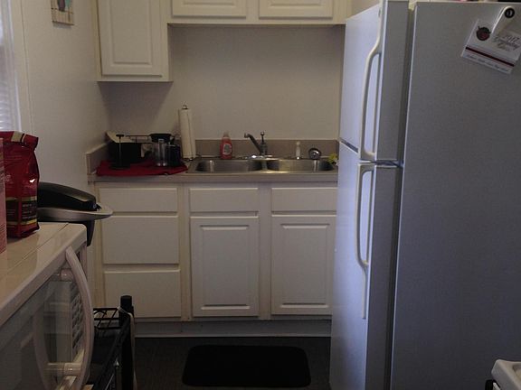 4th image of 1322 Donald St