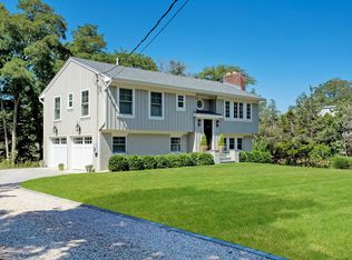 21 Raynor Dr, Westhampton, NY 11977