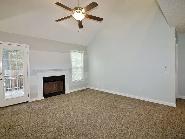 129 Lori Ln — Photo 27