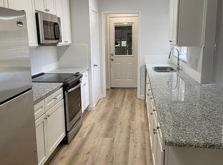 1813 Travis St, Garland, TX