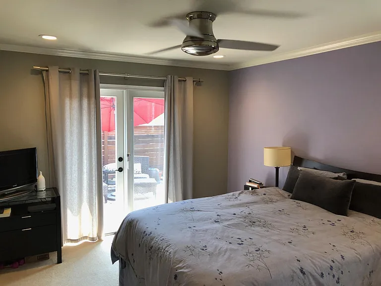2493 Whitethorne Dr — Photo 15