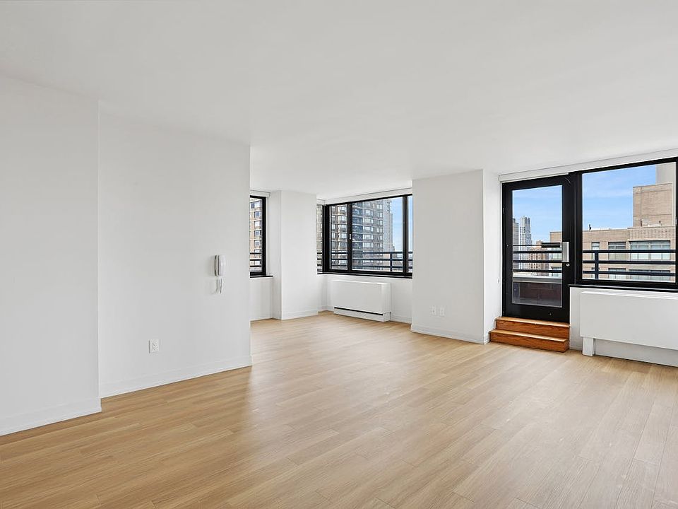 1st image of Columbus Cir #S44d