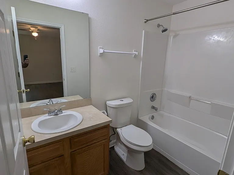 8173 Woods Ave — Photo 3