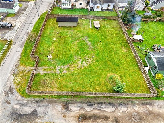 5th image of 1266 Perini Rd