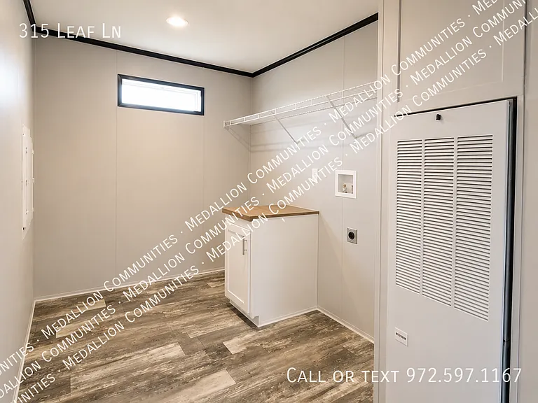 315 Leaf Ln — Photo 4