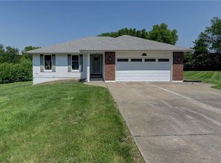 30 Woodson Ave, Camden Point, MO 64018