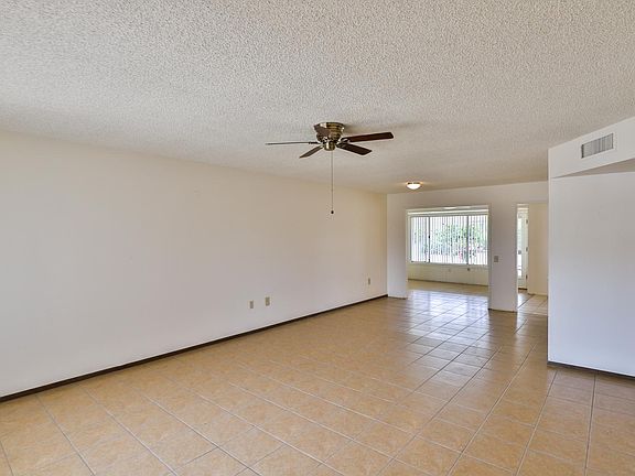 5th image of 10137 W Willowcreek Cir