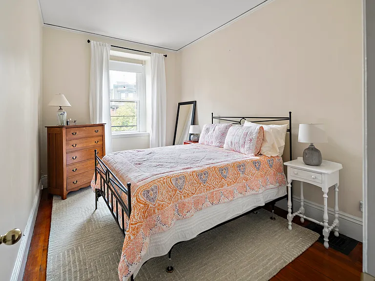 144 Marlborough St #5 — Photo 7