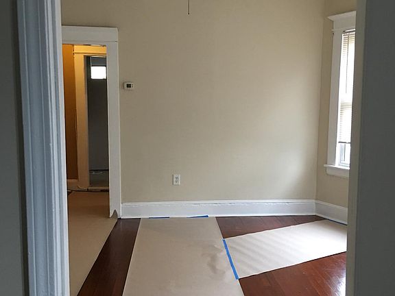 4th image of 896 Howard Ave Floor 1