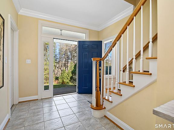 4th image of 42 Topstone Road