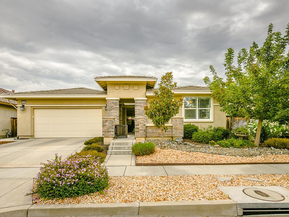 1st image of 2205 Russell Cir