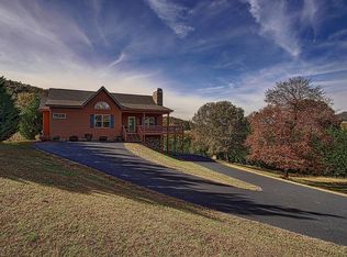 2237 Fair Field Dr, Hiawassee, GA 30546