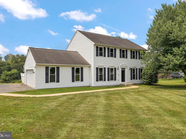 110 Quail Dr, Lincoln University, PA 19352