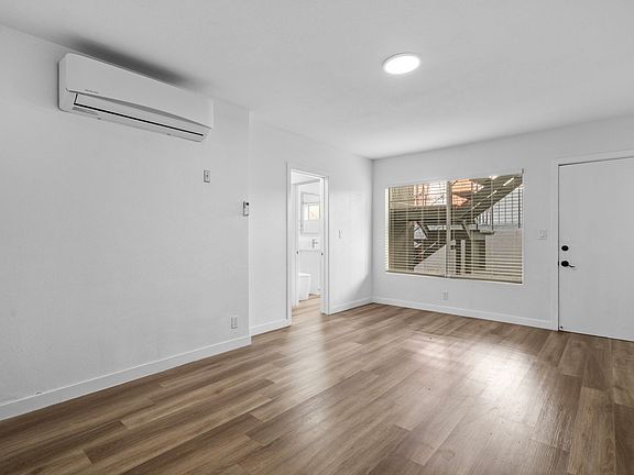 4th image of 12726 Matteson Ave #1