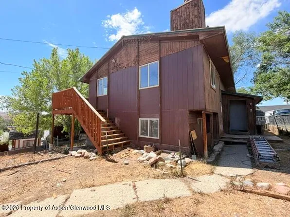 575 7th Ave W APT 2, Craig, CO 81625
