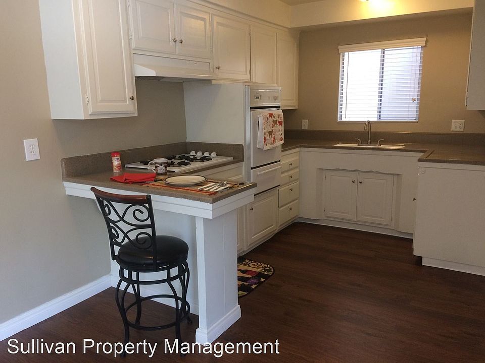 1st image of 921 S Park Cir #6880125