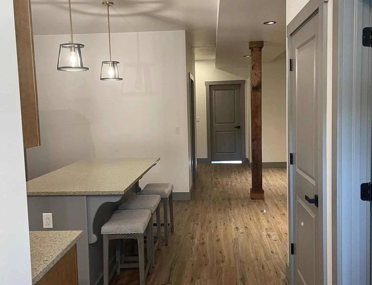 3 bed, 1050 sqft, $1,000 — Photo 3
