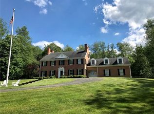 215 Presidents Dr, Ligonier, PA 15658