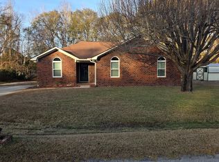 35 W Red Fox Ct, Midway, GA 31320