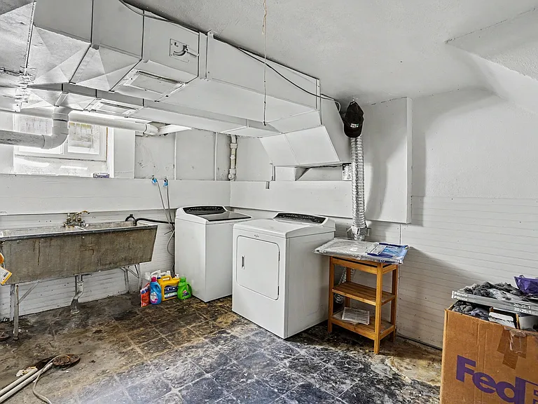 5045 Eliot St — Photo 19