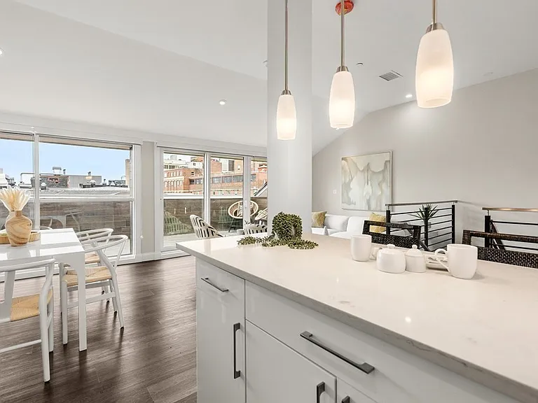 771 Harrison Ave #Penthouse 7 — Photo 12