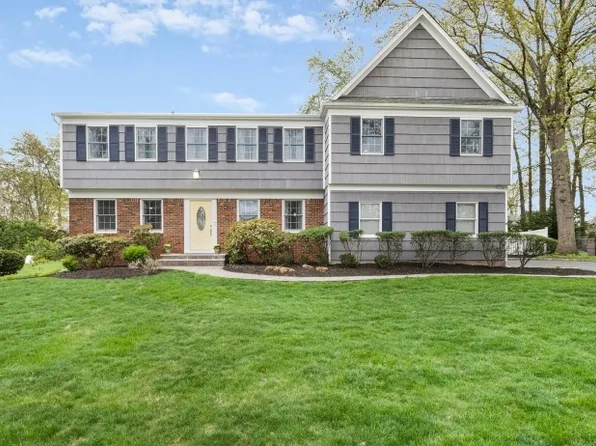 29 Hidden Glen Dr, Parsippany-Troy Hills Twp., NJ 07054