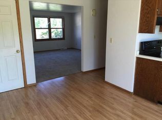 1978 Ridgeway Dr, De Pere, WI 54115