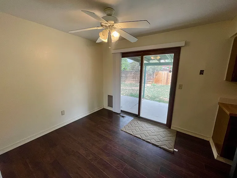 1907 Buena Vista Pl — Photo 5