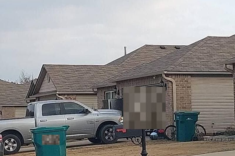 2nd image of 429 Center Field Dr