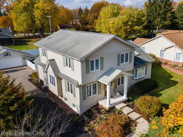 5309 Wright Dr, Troy, MI 48098