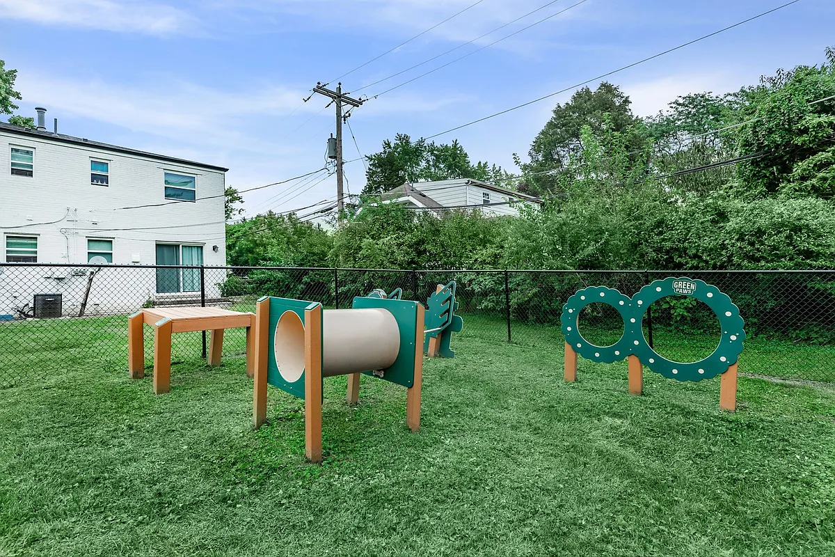 Building Photo - Townhomes at Andrus