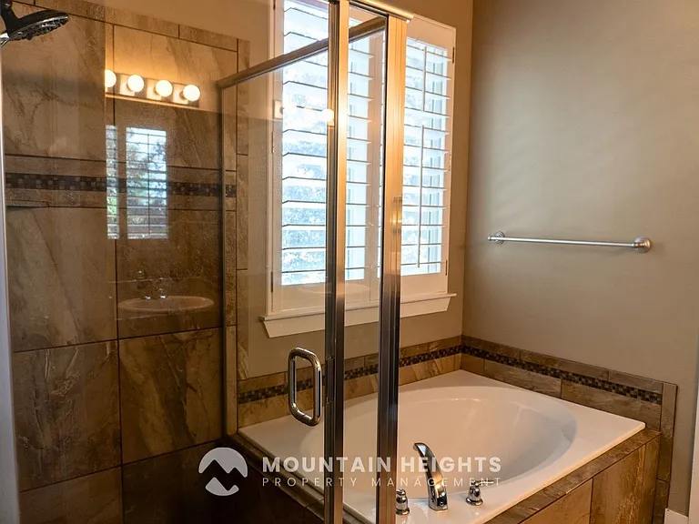 3953 W Sand Lake Dr — Photo 23