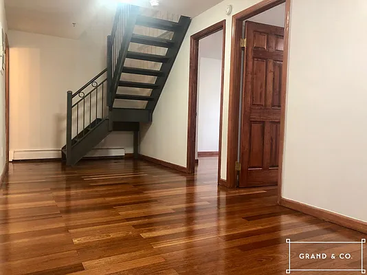 Rented by Grand & Co. | media 29