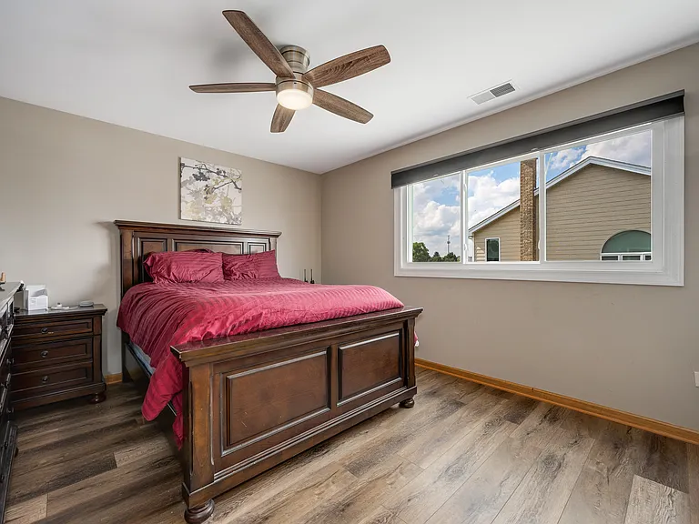 19322 Lisadell Dr — Photo 6